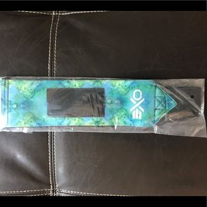 Barbella Box- EXO Weightlifting Wrist wraps